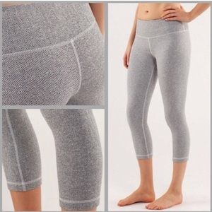 RARE Lululemon WonderUnder crop size 8